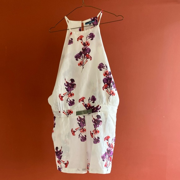 Ajio Short Jumpsuit. Size - M - Picture 4 of 11